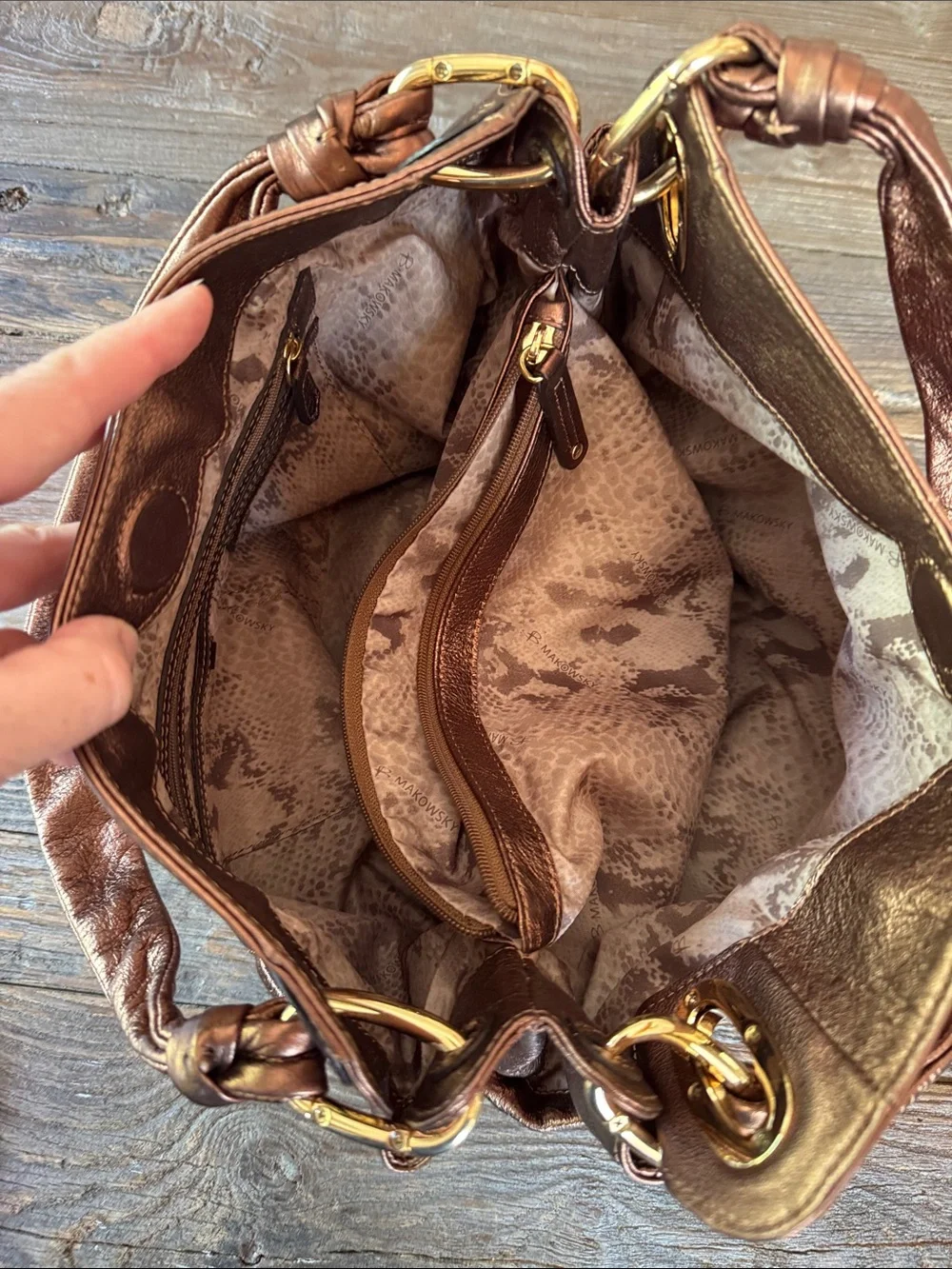 B Makowski Alice copper bronze pebbled leather, gold tone hardware hobo  bag EUC
